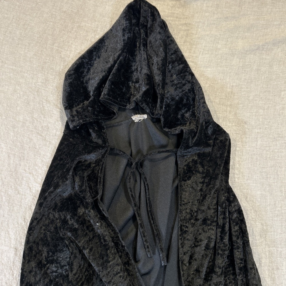Adult Unisex Cape Black Hooded Velvet One Size Tie Closure Costume